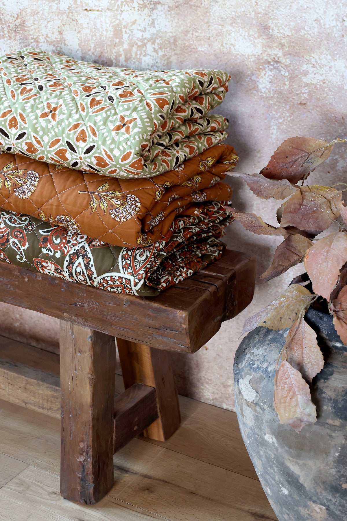 Decke mit Paisley Motiv