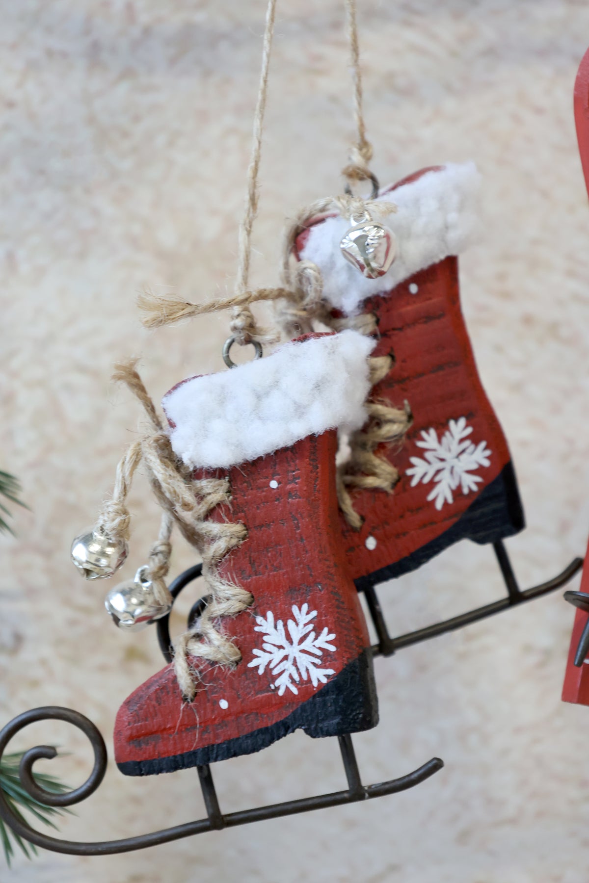 Vintage Schlittschuhe und Ski 2er-Set